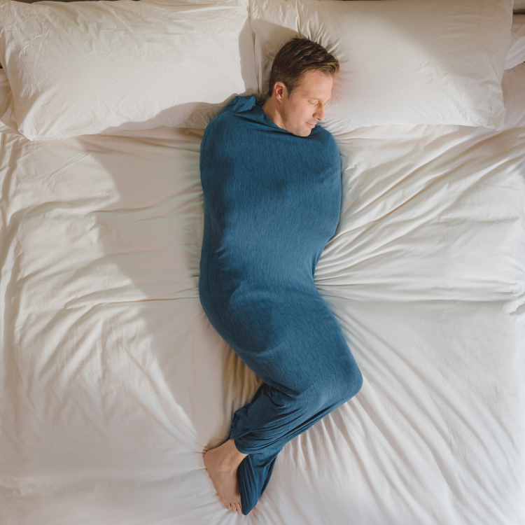 Wearable top sleep blanket