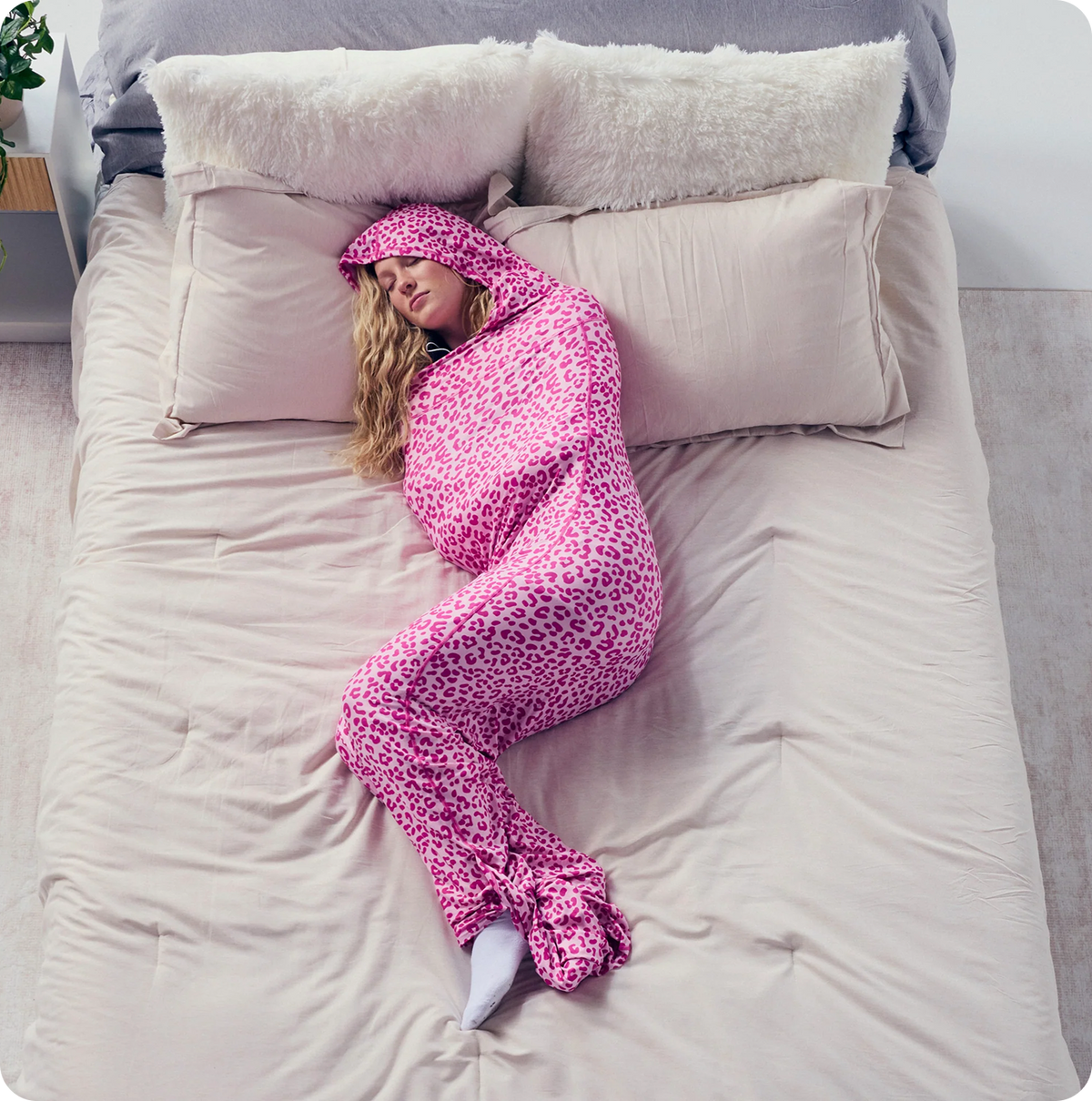 Hooded Sleep Pod